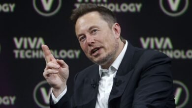 SpaceX to help return astronauts despite government investigations of Musk's businesses